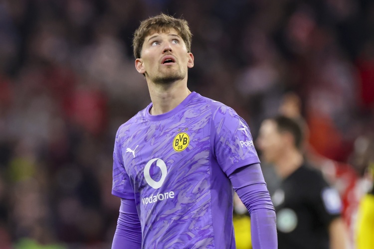 华体会-科贝尔：多特更衣室凝聚力很好，我支持阿德耶米，他是个好小伙